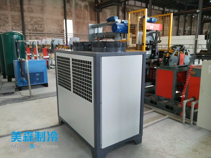 風(fēng)冷柜式冷水機(jī)-重慶魚(yú)兒江建材